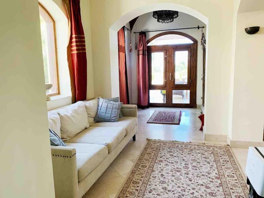 Villa With Private Heated Pool And Lagoon Hurghada Exterior photo